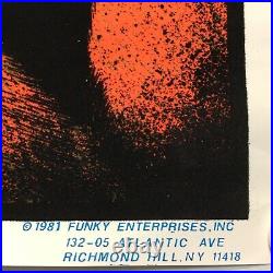 Vintage MINT, 1981, BRUCE LEE Kung Fu King BLACKLIGHT VELVET POSTER, #950